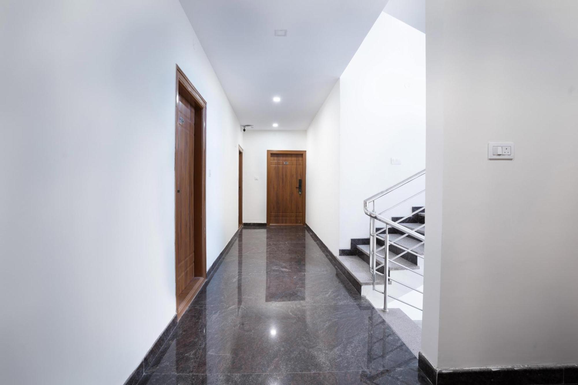 Treebo Galaxy Kings Suites, Hebbal Bangalore Exterior photo