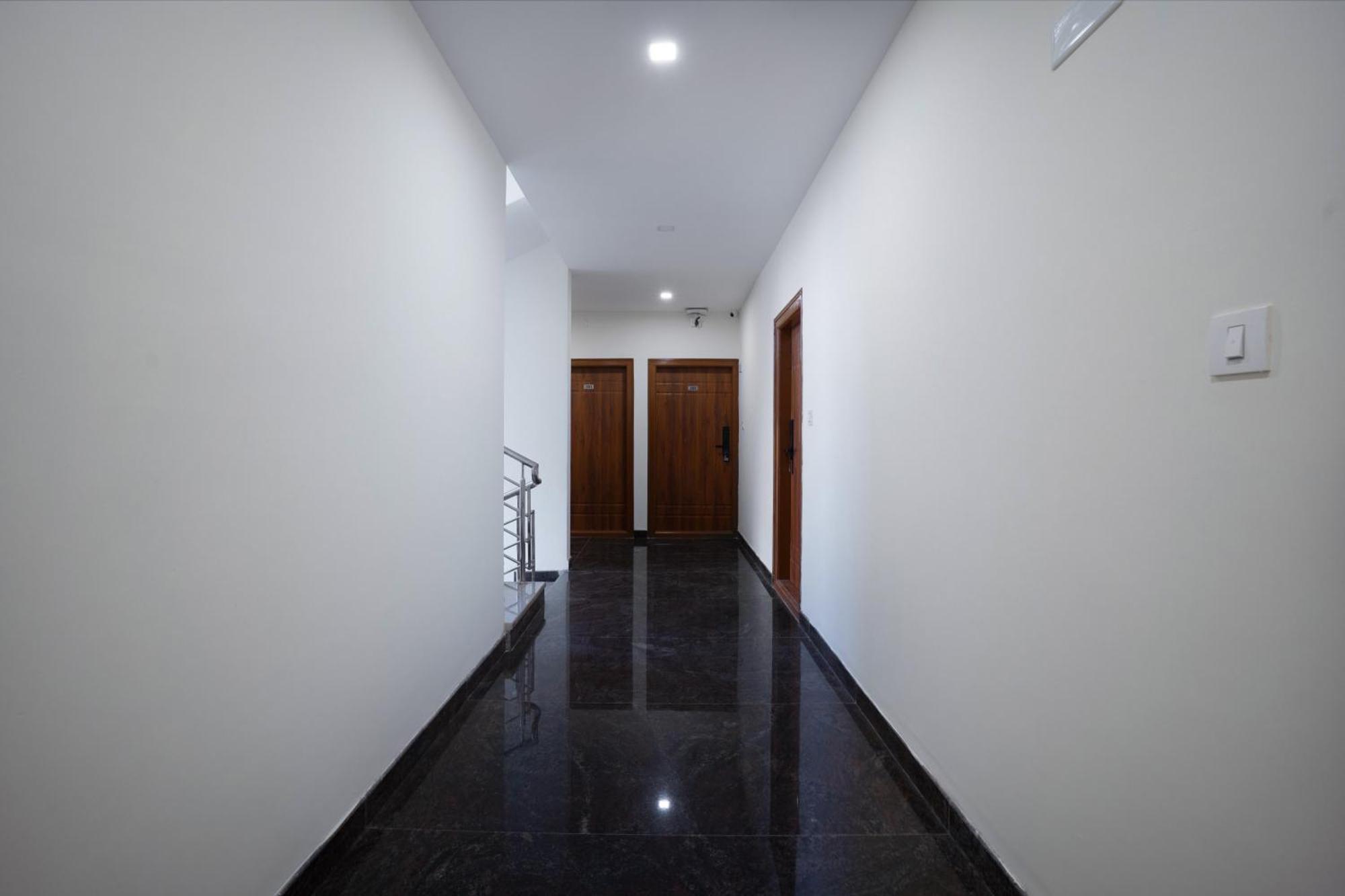 Treebo Galaxy Kings Suites, Hebbal Bangalore Exterior photo