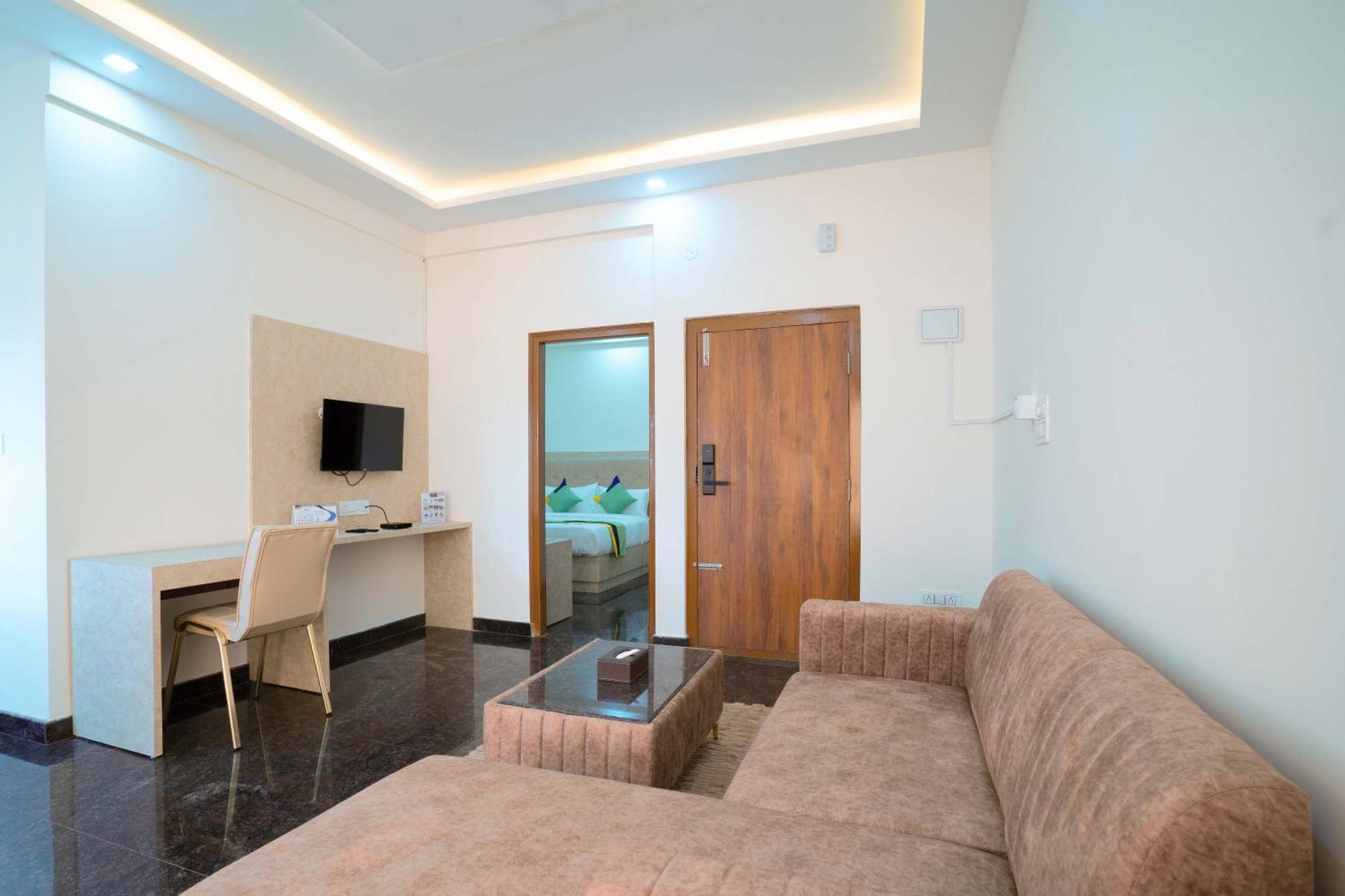 Treebo Galaxy Kings Suites, Hebbal Bangalore Exterior photo